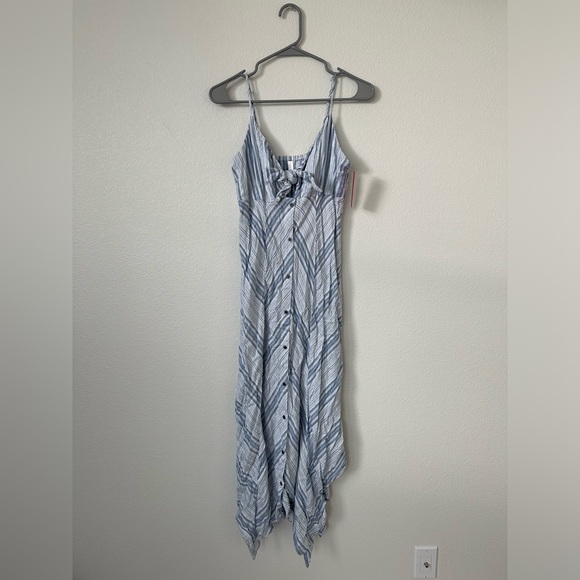 Stripped tight fairy styled midi dress - Picture 7 of 9